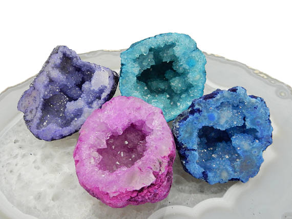 What Is Druzy, and How Does It Form? - Geology In